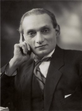 Black and white head and shoulders photograph of Shapurji Saklatvala